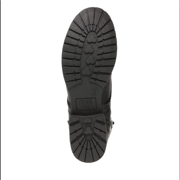 Time and Tru Women’s Lace Up Memory Foam Boot New - Picture 10 of 10